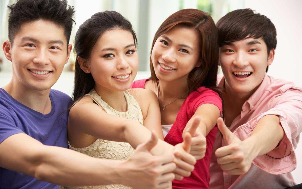 happy chinese students learning english