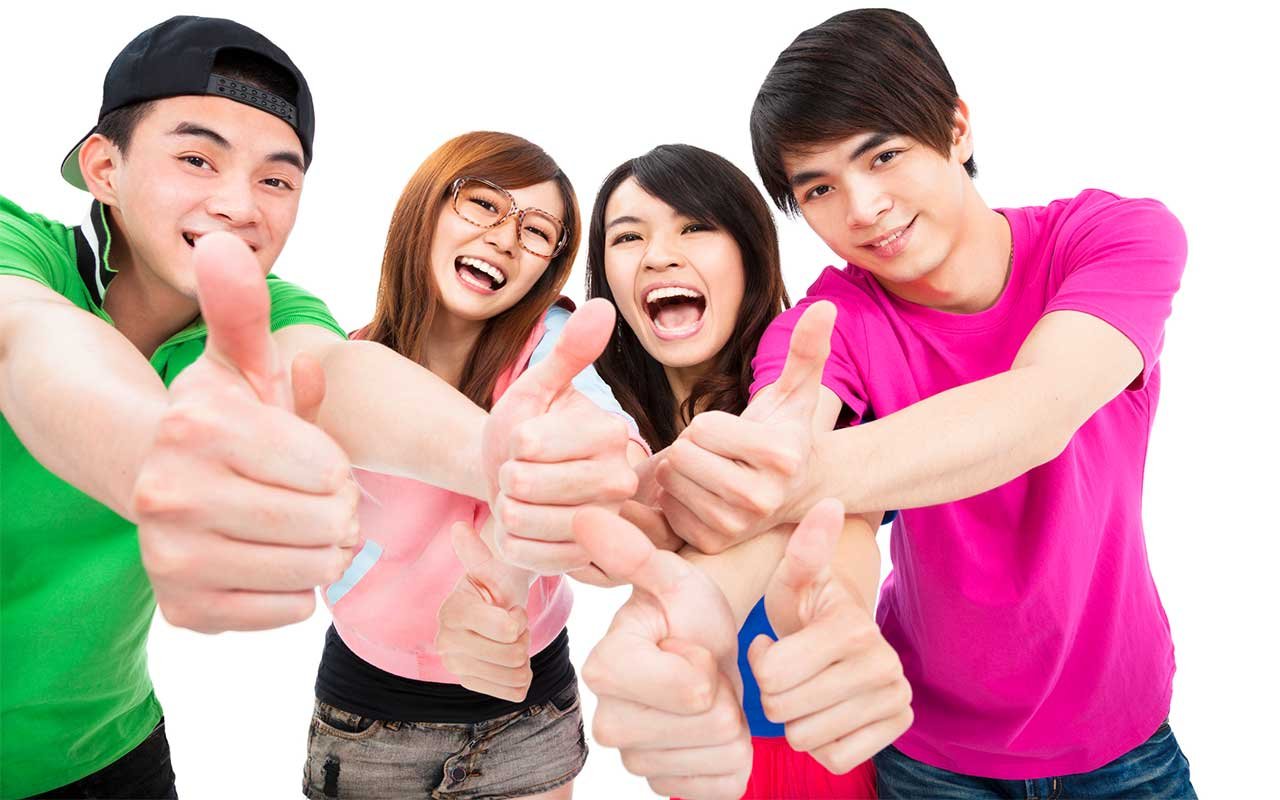 happy chinese students learning english