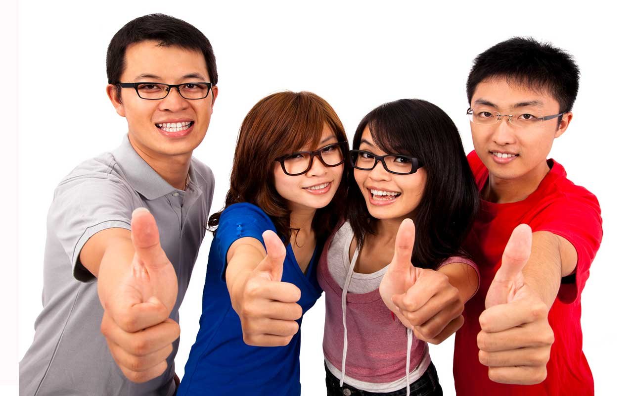 happy chinese students learning english