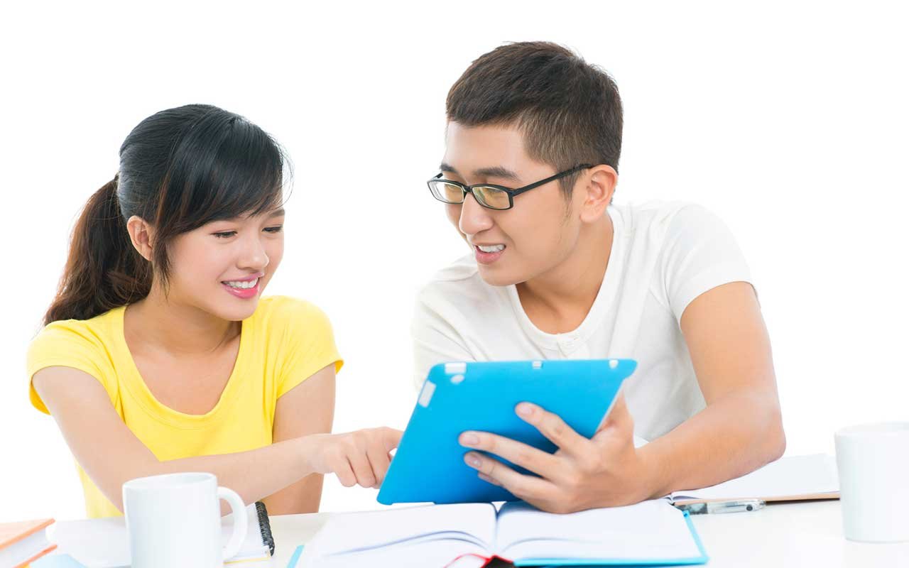 happy chinese students learning english