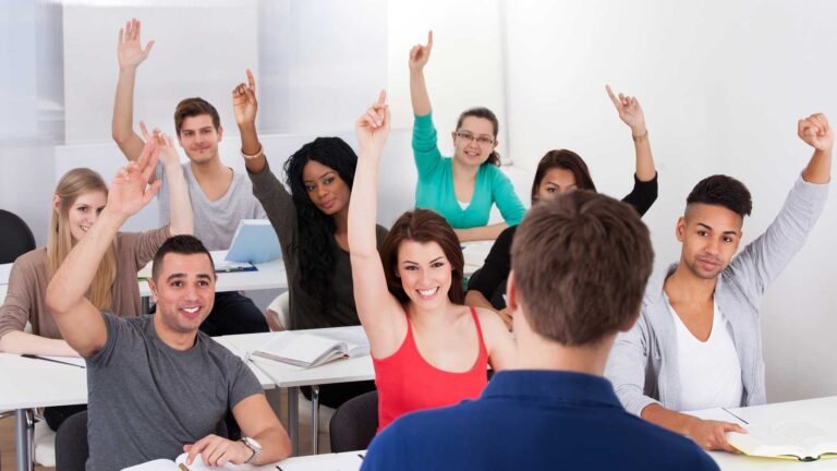 digital sat students answering expression of ideas questions